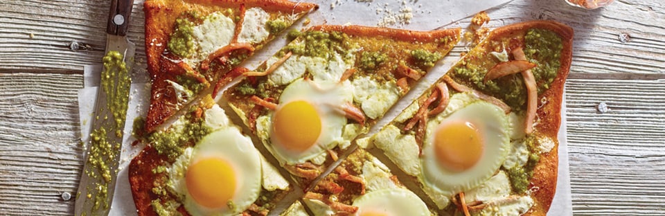 Grilled Green Eggs and Ham Pizza